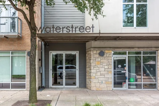 $2,300 | 1601 East Cesar Chavez Street, Unit 207, Austin, TX 78702