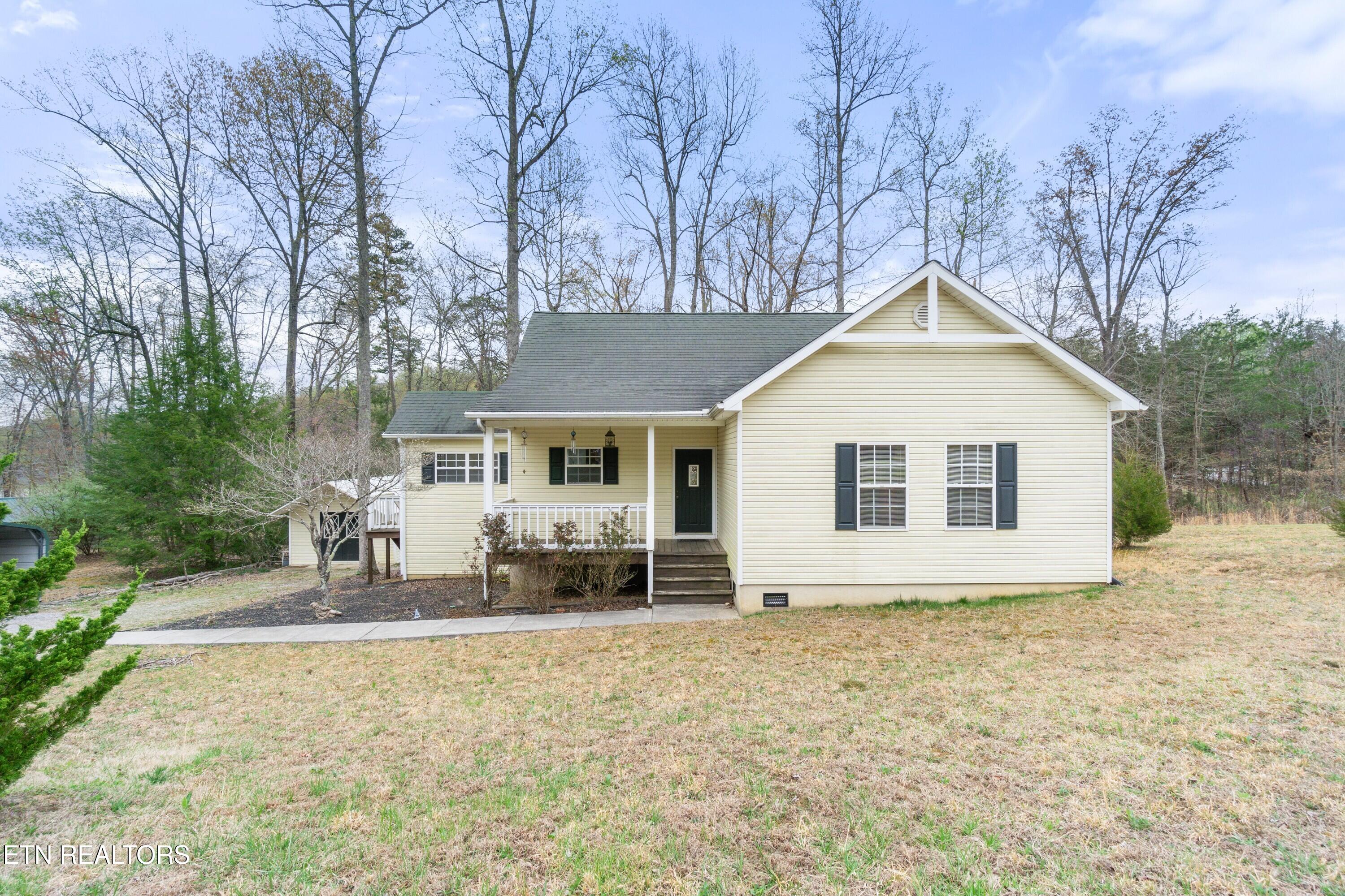 127 Pine Loop Drive Madisonville, TN 37354 - Photo 2 of 39 652f8dea-ad22-4c31-9173-dc33eece4ee1
