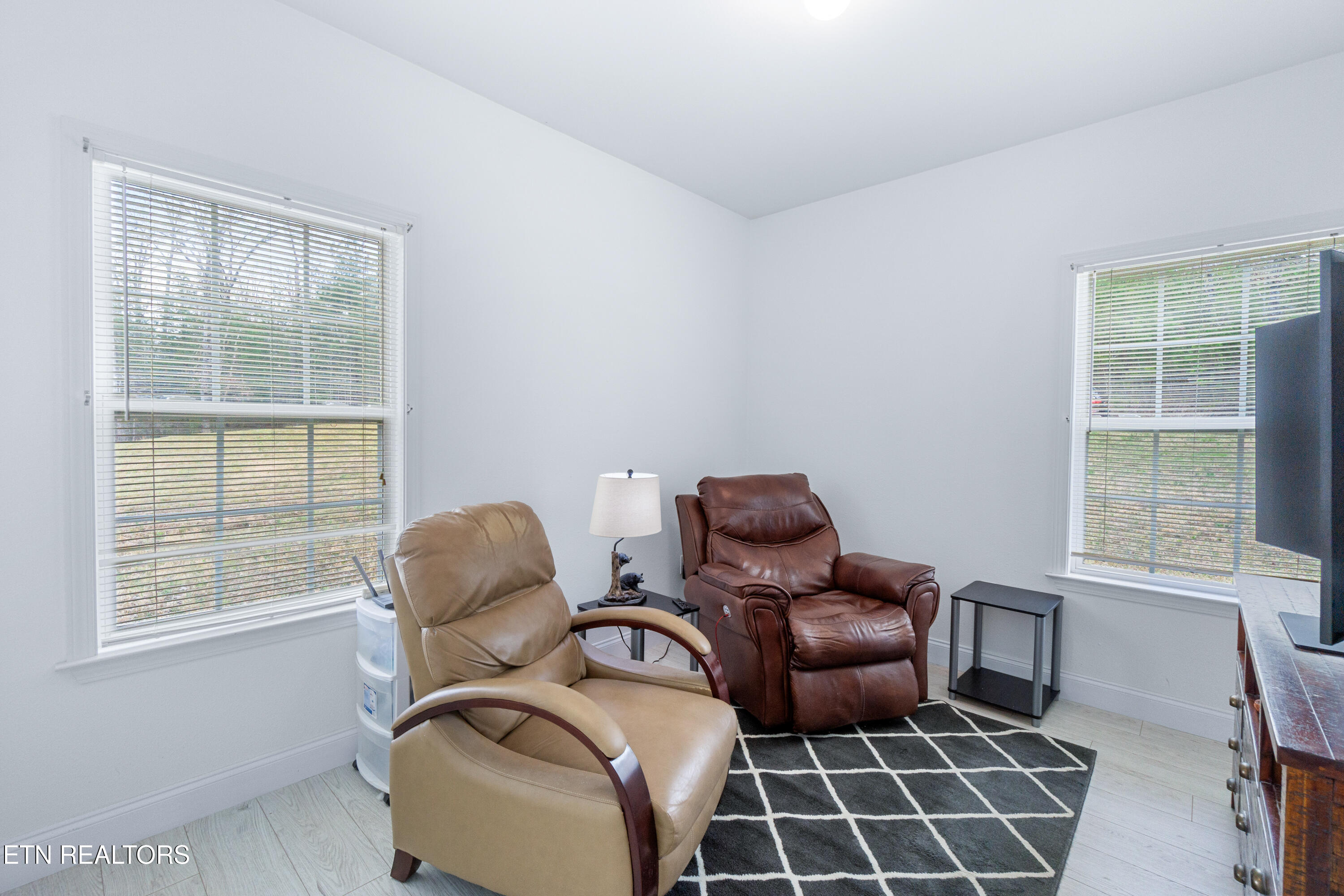 127 Pine Loop Drive Madisonville, TN 37354 - Photo 28 of 39 127 Pine Loop Dr-19