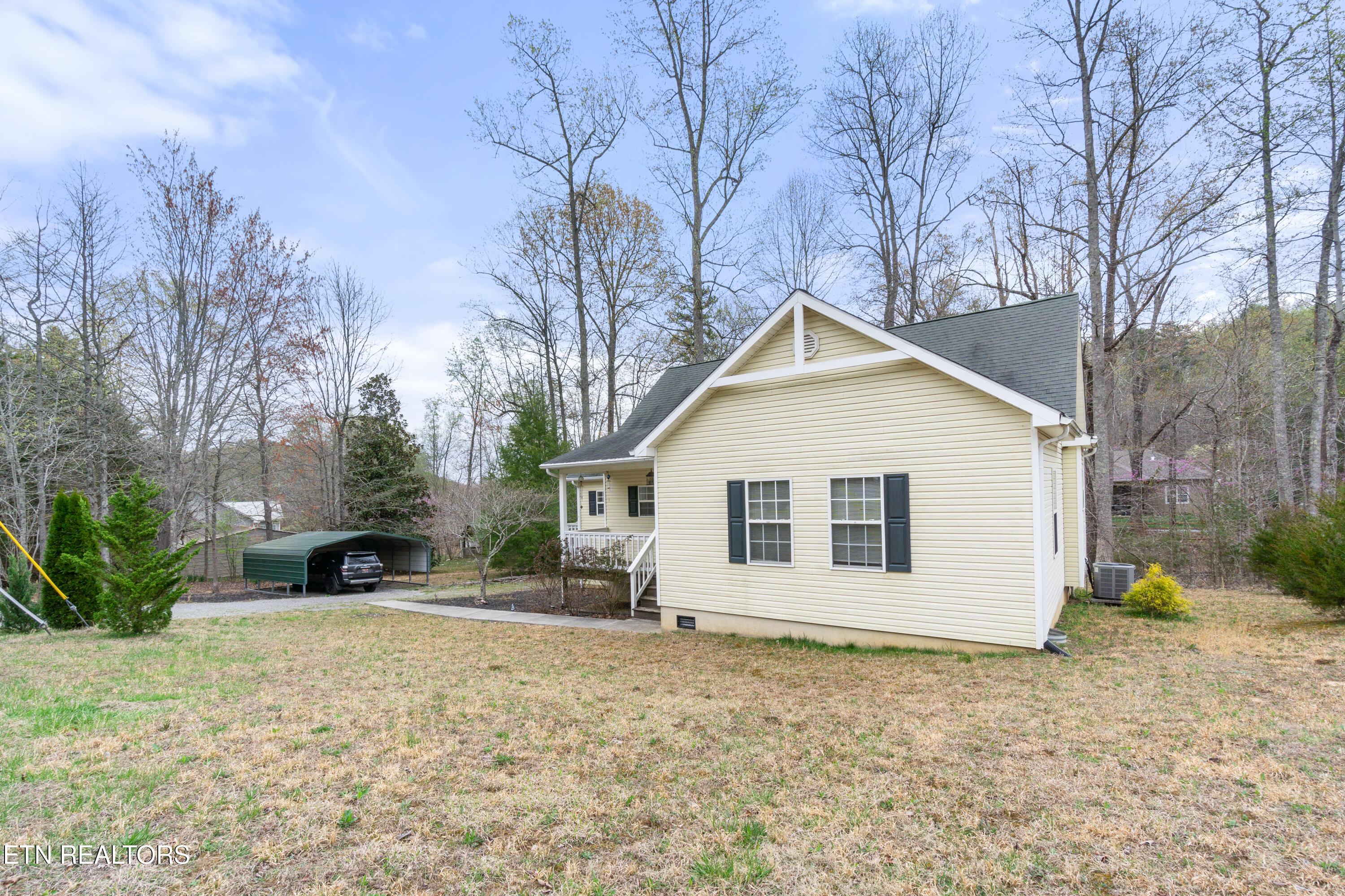 127 Pine Loop Drive Madisonville, TN 37354 - Photo 32 of 39 127 Pine Loop Dr-31