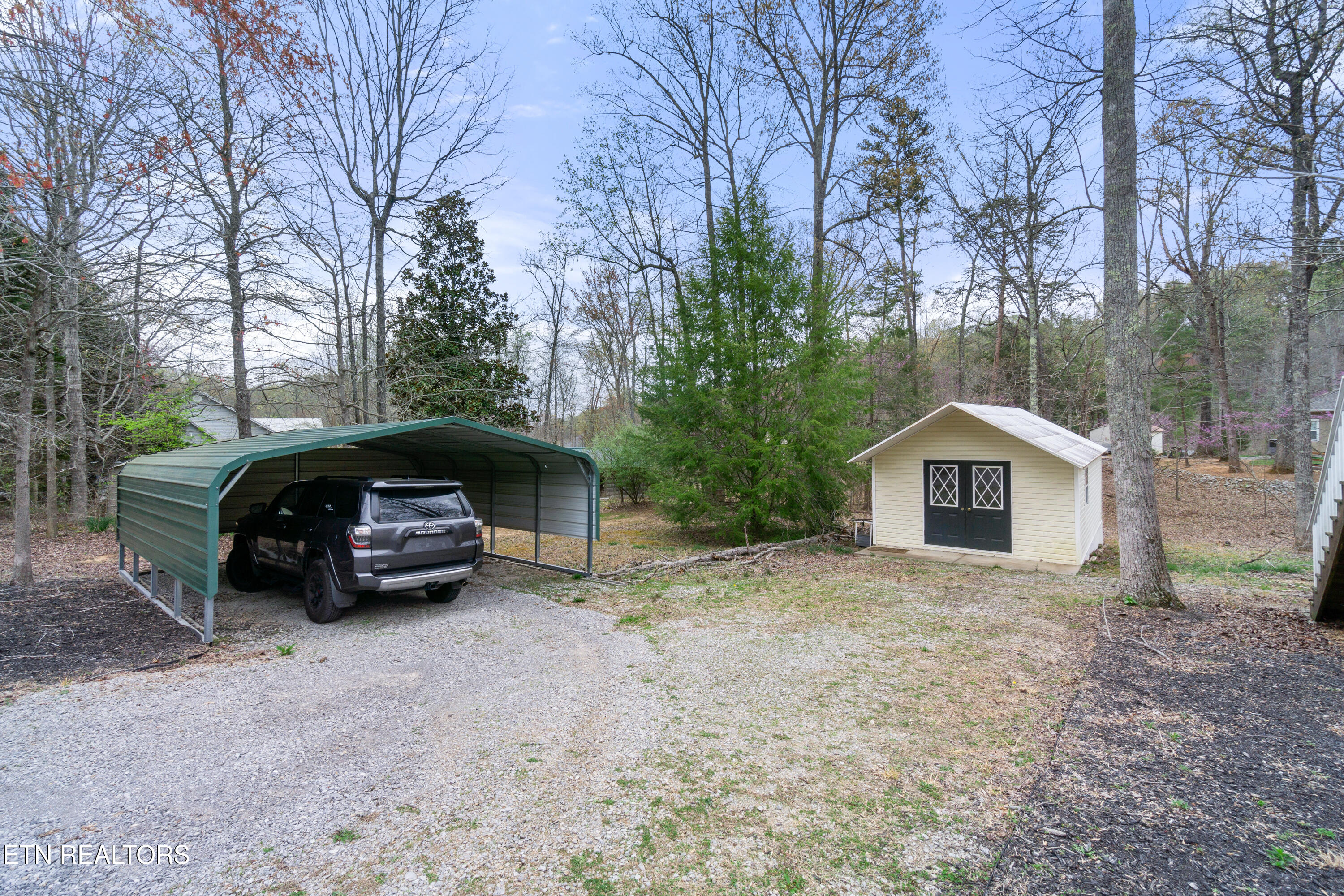 127 Pine Loop Drive Madisonville, TN 37354 - Photo 34 of 39 127 Pine Loop Dr-29