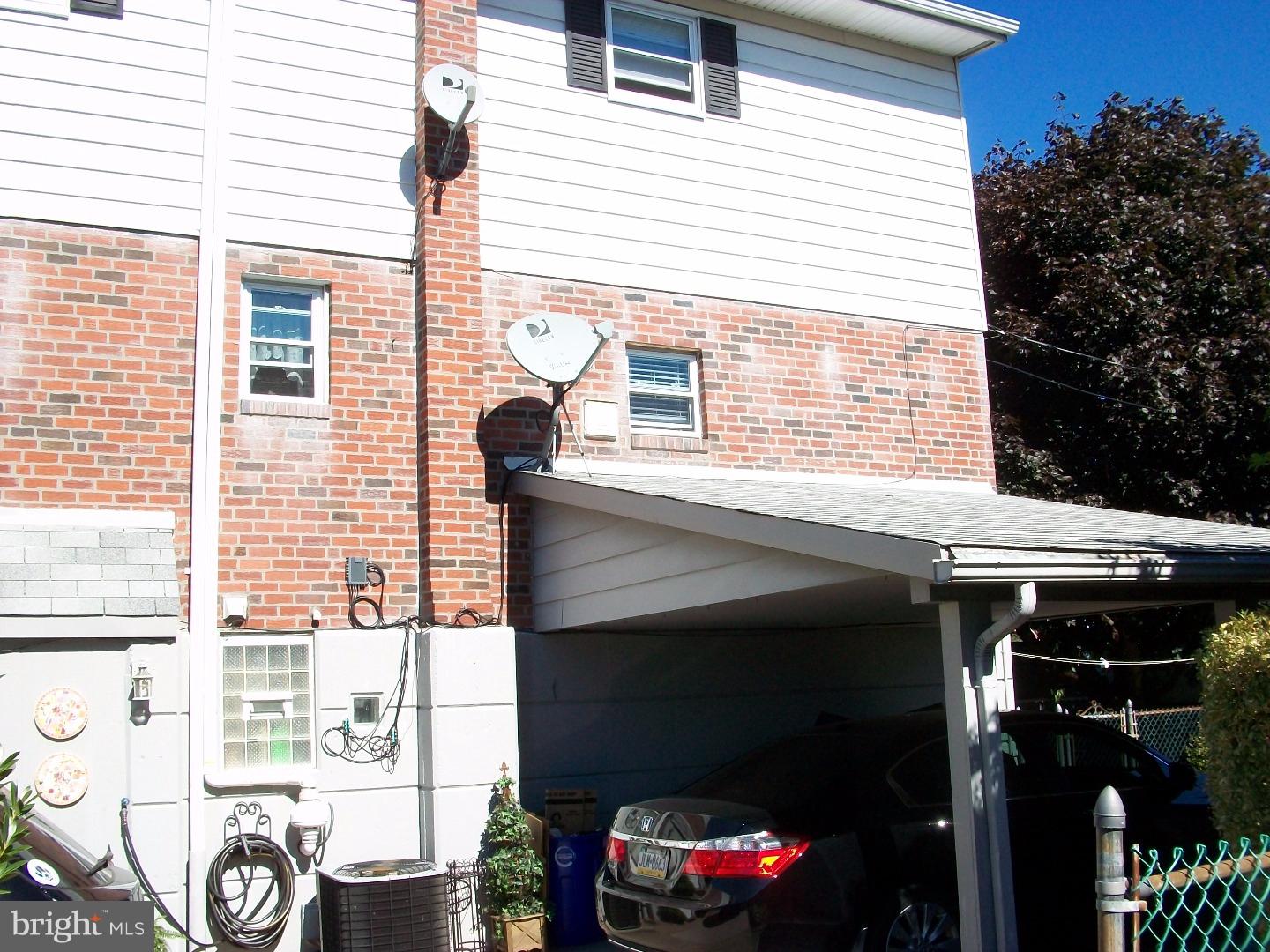 13029 Worthington Road Philadelphia, PA 19116 - Photo 2 of 25