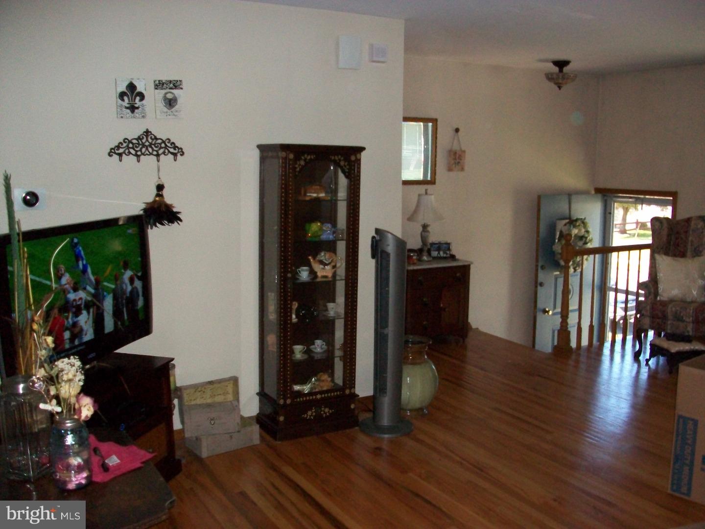 13029 Worthington Road Philadelphia, PA 19116 - Photo 8 of 25