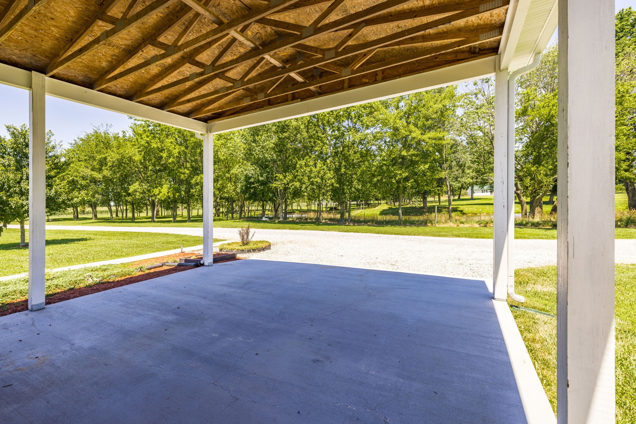 4265 Armstrong Road Springfield, TN 37172 - Photo 7 of 57