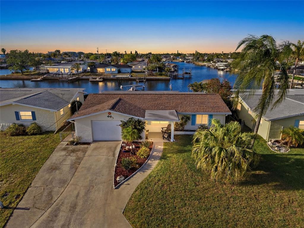 6521 Leeside Isle Hudson, FL 34667 - Photo 1 of 59