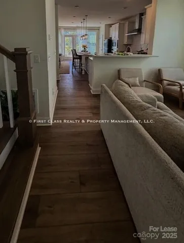 $2,870 | Undisclosed Address, Charlotte, NC 28208