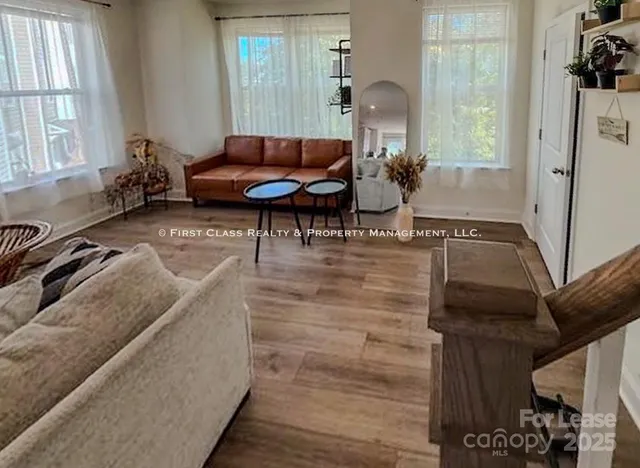 $2,870 | Undisclosed Address, Charlotte, NC 28208