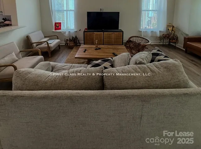 $2,870 | Undisclosed Address, Charlotte, NC 28208