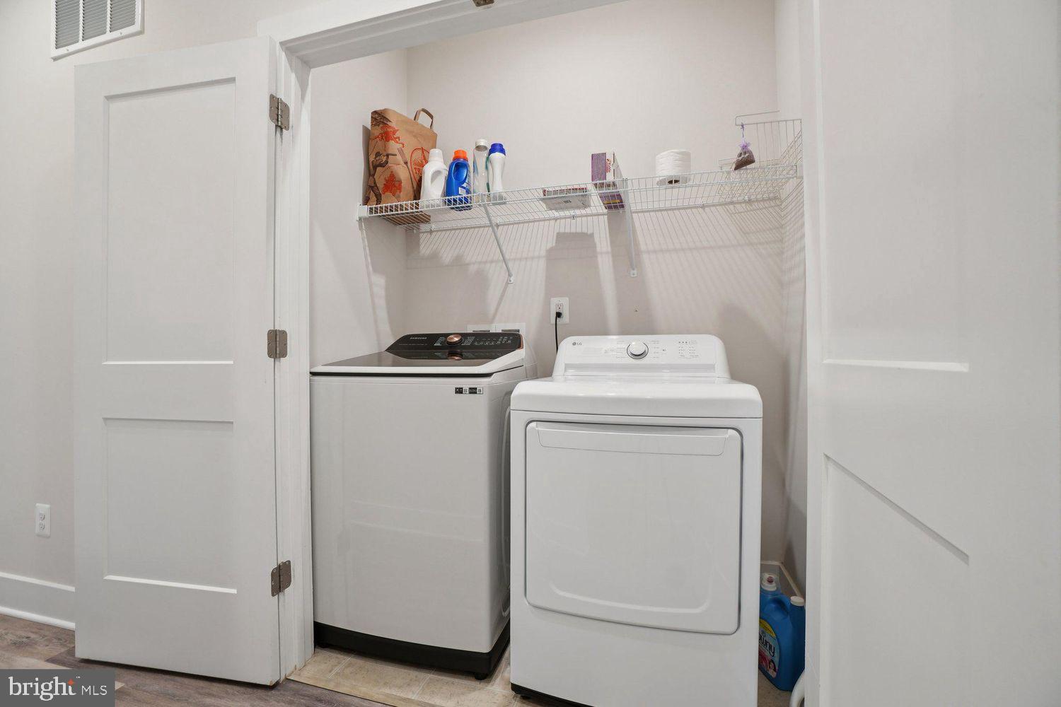 1641 Bandit Loop Reston, VA 20190 - Photo 16 of 48