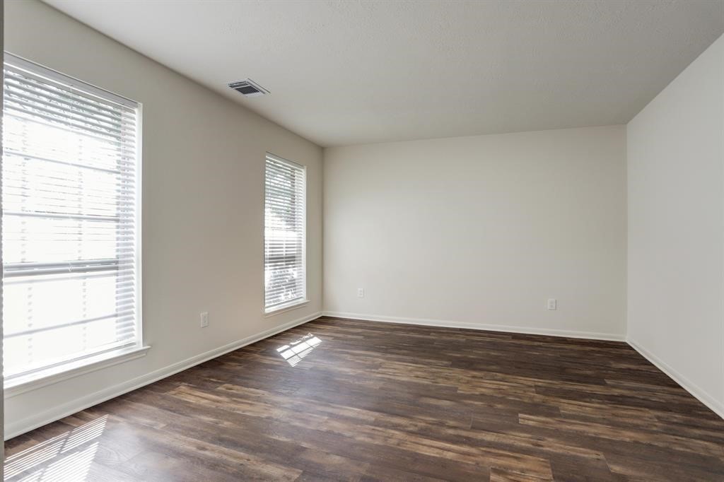 16618 Parliament Street Houston, TX 77083 - Photo 11 of 15