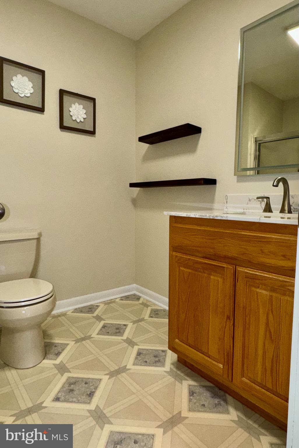 22 Fitzwatertown Road, Unit C12 Willow Grove, PA 19090 - Photo 22 of 24 large full bath