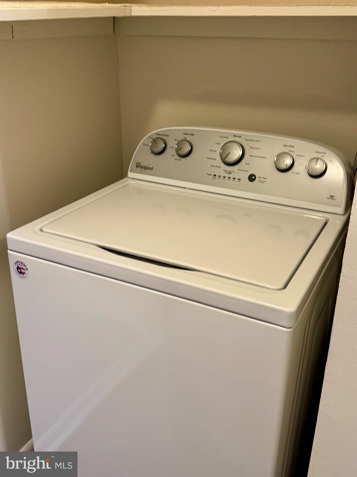22 Fitzwatertown Road, Unit C12 Willow Grove, PA 19090 - Photo 23 of 24 Washer off of kitchen