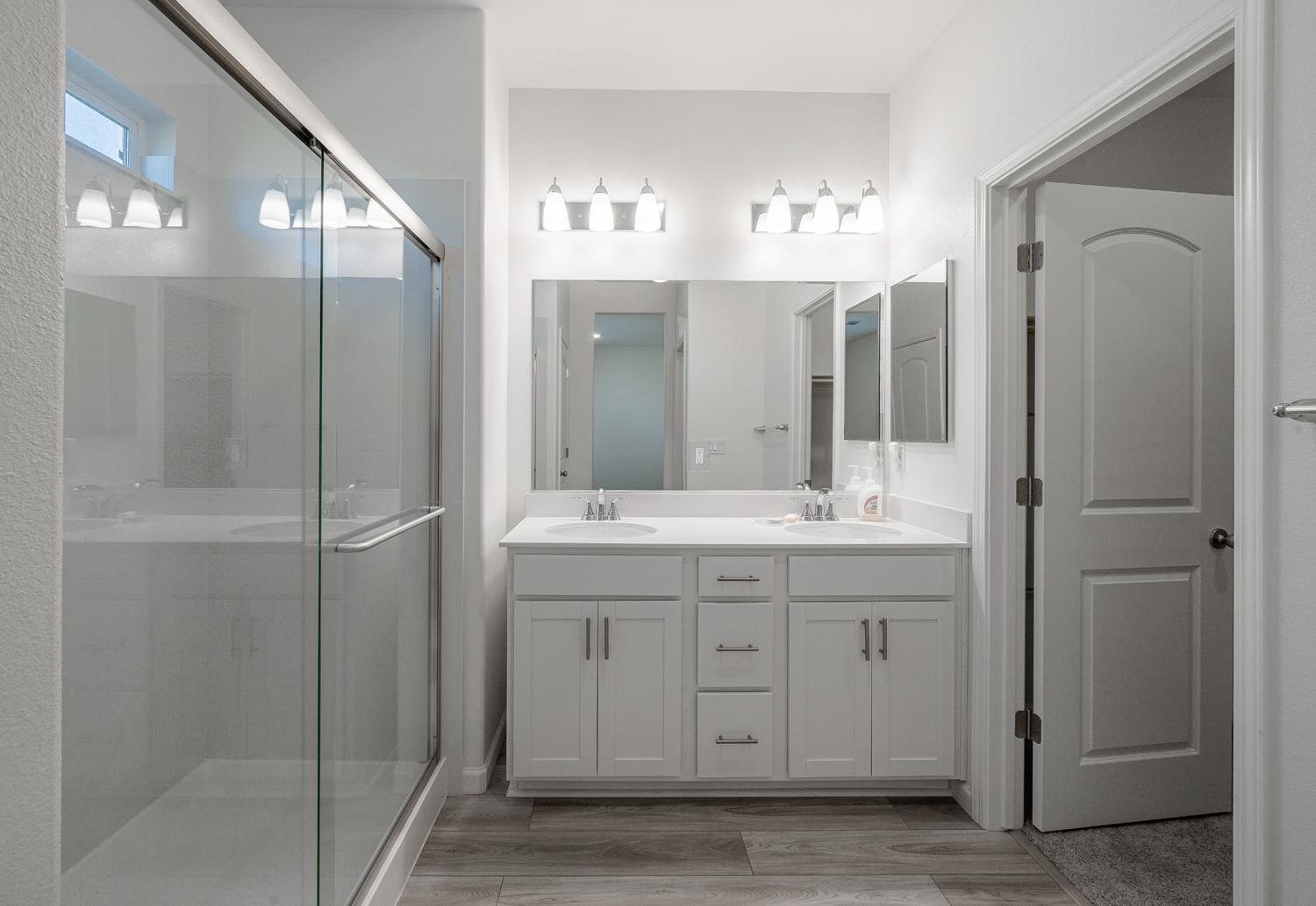 3302 Simental Avenue Clovis, CA 93619 - Photo 17 of 23