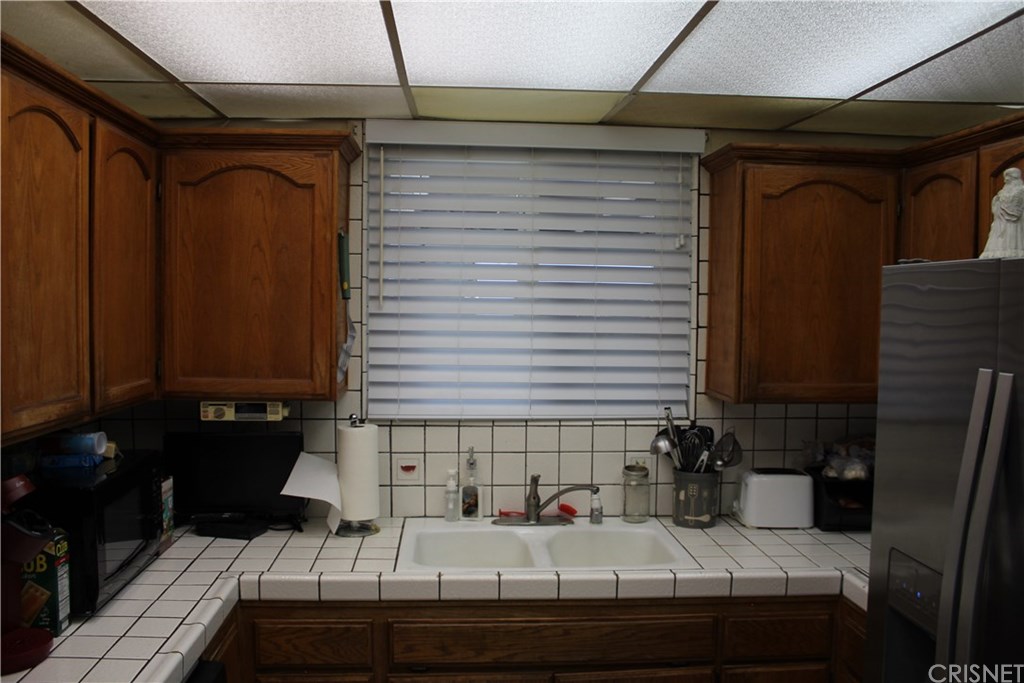 12962 Weidner Street Pacoima, CA 91331 - Photo 15 of 29