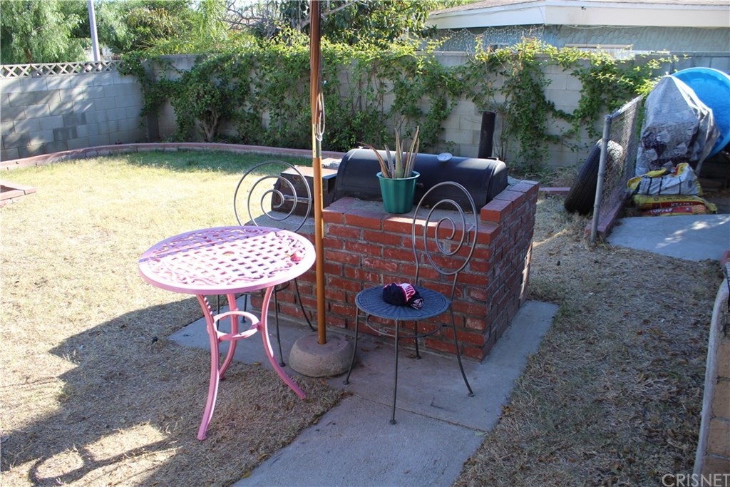 12962 Weidner Street Pacoima, CA 91331 - Photo 26 of 29