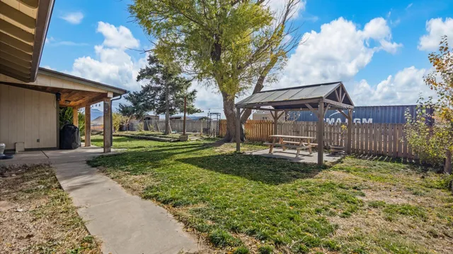 $950,000 | 3365 C Road, Palisade, CO 81526