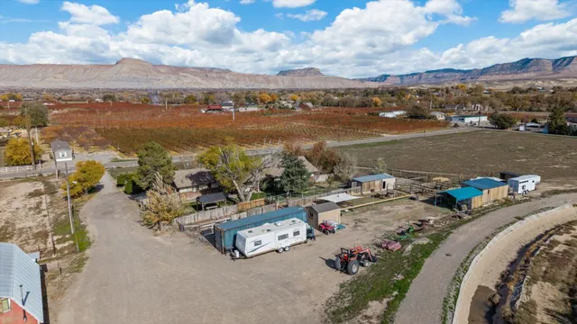 $950,000 | 3365 C Road, Palisade, CO 81526