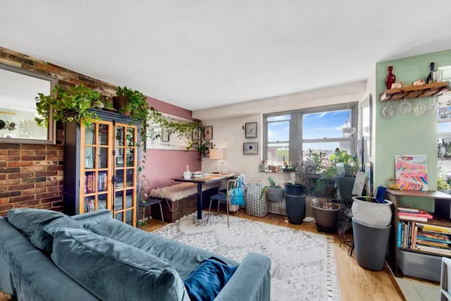 $279,999 | 290 West 232nd Street, Unit 8E | Kingsbridge