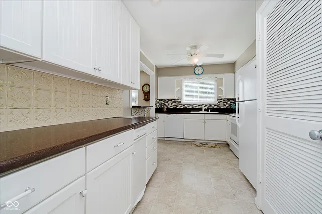 $250,000 | 509 West Hunters Drive, Unit A, Carmel, IN 46032