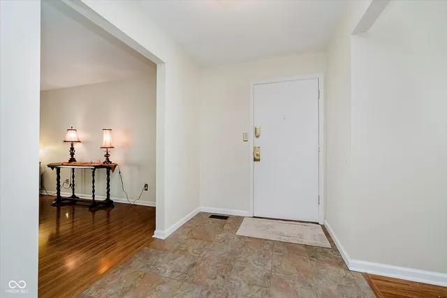 $250,000 | 509 West Hunters Drive, Unit A, Carmel, IN 46032