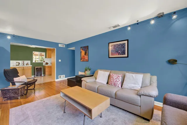 $569,000 | 2021 Mission Avenue, Carmichael, CA 95608