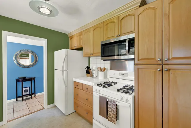 $569,000 | 2021 Mission Avenue, Carmichael, CA 95608