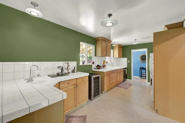 $569,000 | 2021 Mission Avenue, Carmichael, CA 95608