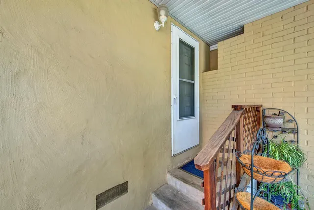 $569,000 | 2021 Mission Avenue, Carmichael, CA 95608