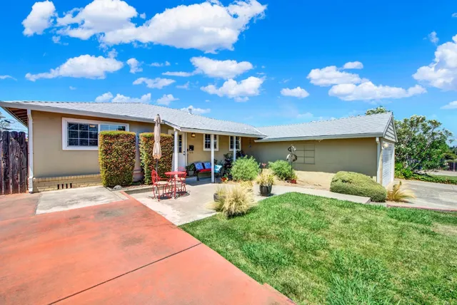 $569,000 | 2021 Mission Avenue, Carmichael, CA 95608