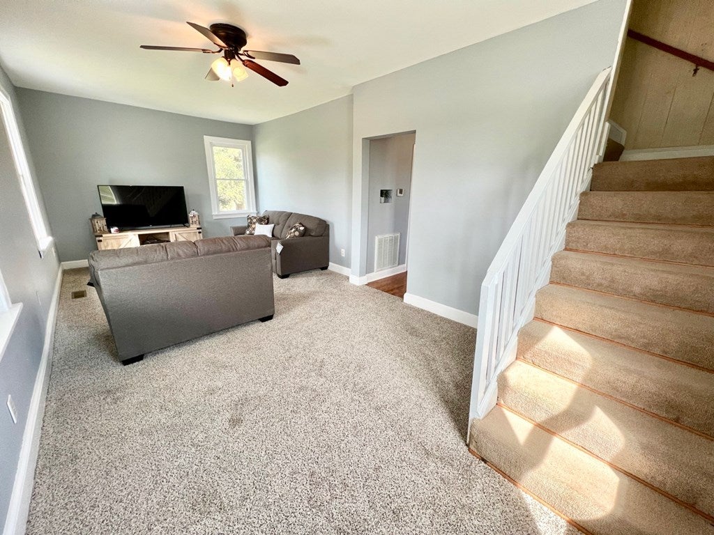 2401 Indian Oak Road Crewe, VA 23930 - Photo 5 of 47 Gallery Image 5
