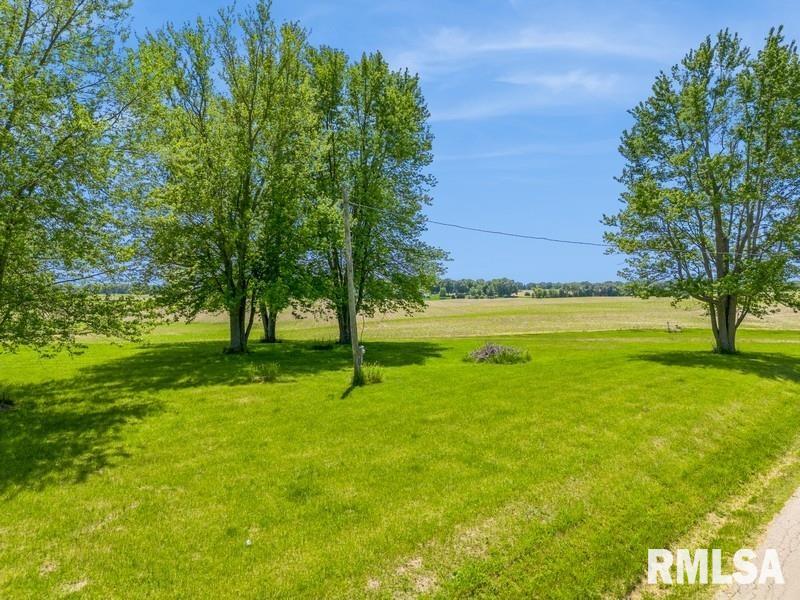15635 Norrish Road, Unit EAST Morrison, IL 61270 - Photo 2 of 6