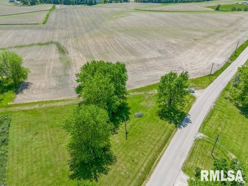 15635 Norrish Road, Unit EAST Morrison, IL 61270 - Photo 3 of 6