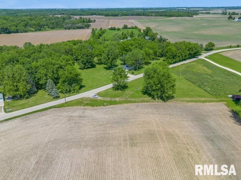 15635 Norrish Road, Unit EAST Morrison, IL 61270 - Photo 5 of 6