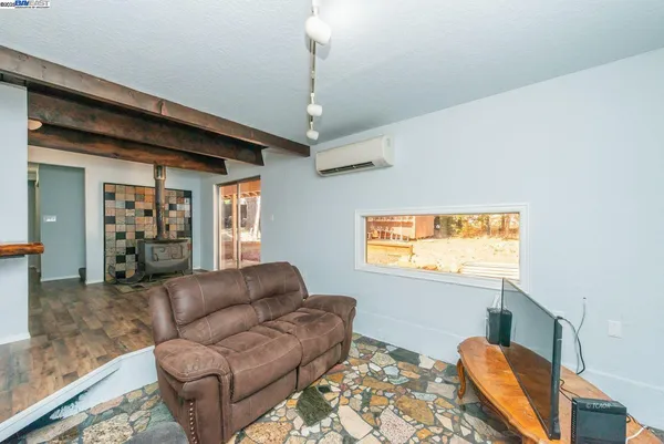 $309,000 | 230 Mary Avenue, Trinity Center, CA 96091