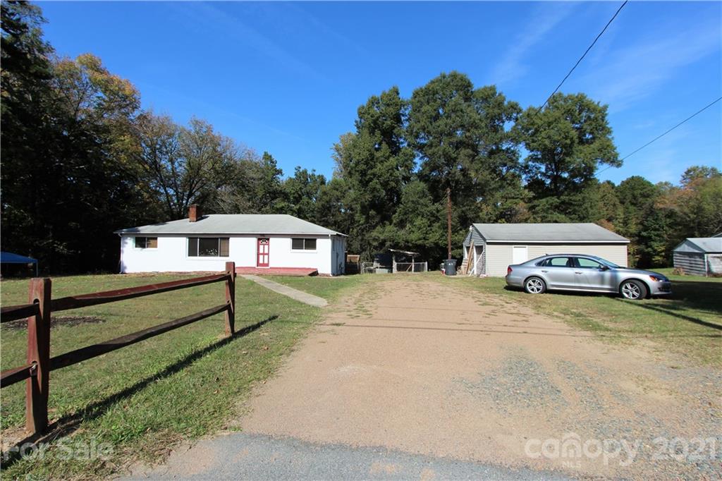 2601 Starnes Road Charlotte, NC 28214 - Photo 27 of 40 Gallery Image 27