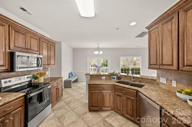 $650,000 | 8504 Tonawanda Drive, Charlotte, NC 28277