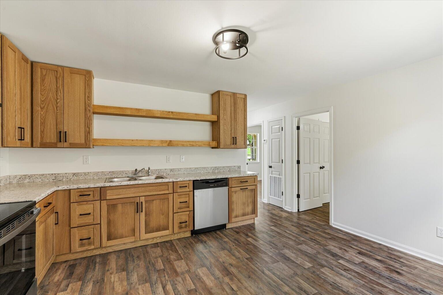 8956 Hiwassee Street Charleston, TN 37310 - Photo 16 of 47