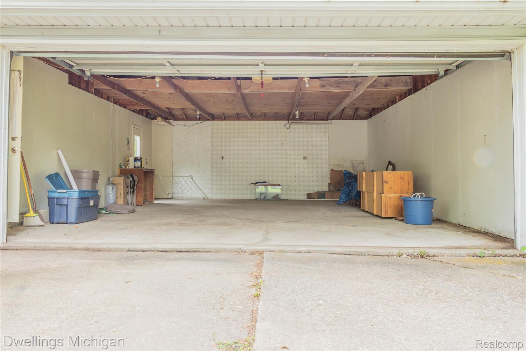 12581 Maxwell Road Carleton, MI 48117 - Photo 24 of 28 Maxwell(28of28).jpg