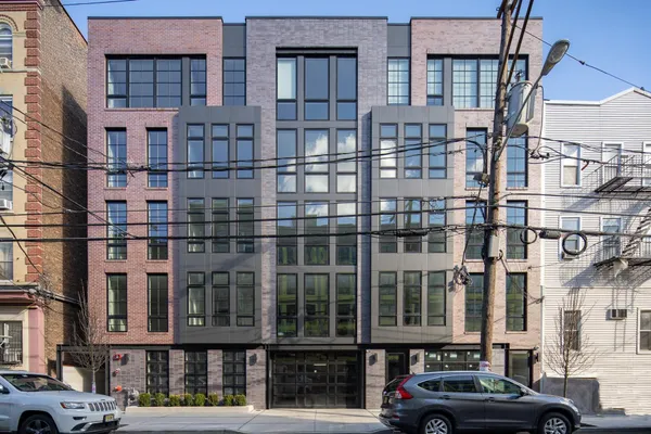 $8,350 | 527 Monroe Street, Unit 3R, Hoboken, NJ 07030