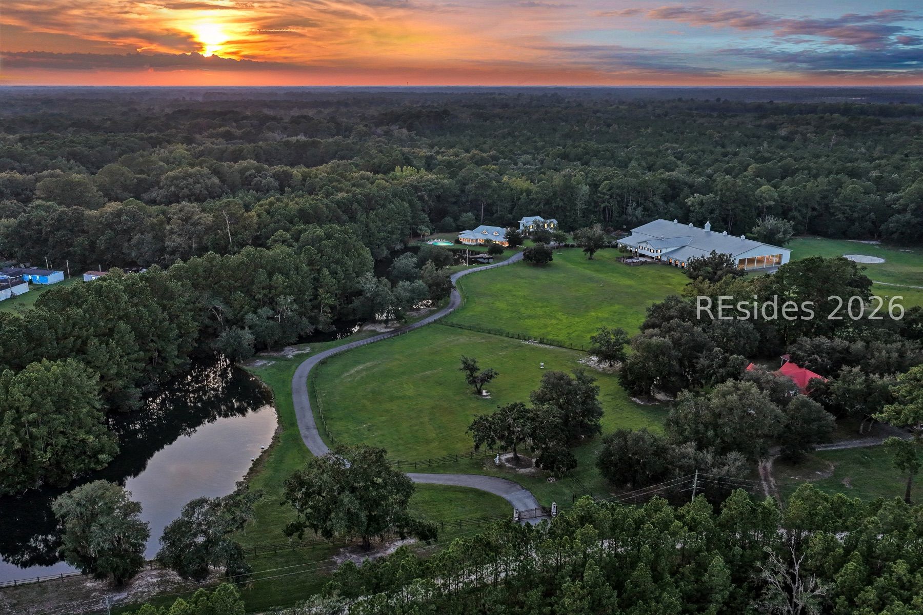 Riverside Ranch/Twilight/26+ Acres/Home/HorseArena