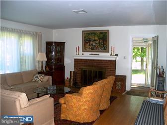 15 North Mill Road Princeton Junction, NJ 08550 - Photo 10 of 12 Living Room
