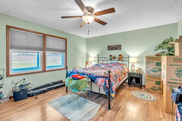 $464,900 | 10922 East 1000 North, Kendallville, IN 46755