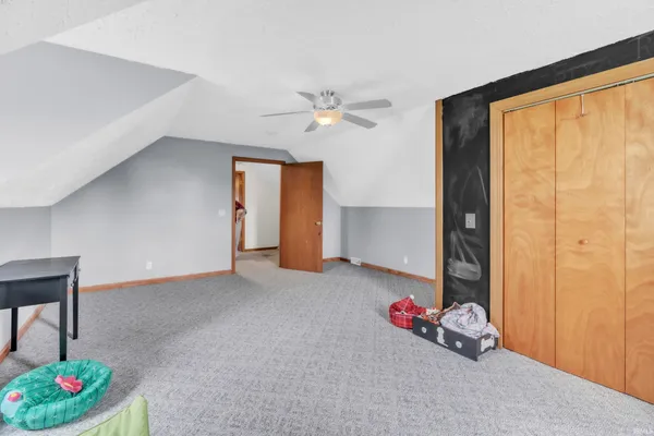 $464,900 | 10922 East 1000 North, Kendallville, IN 46755