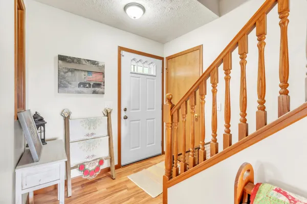$464,900 | 10922 East 1000 North, Kendallville, IN 46755