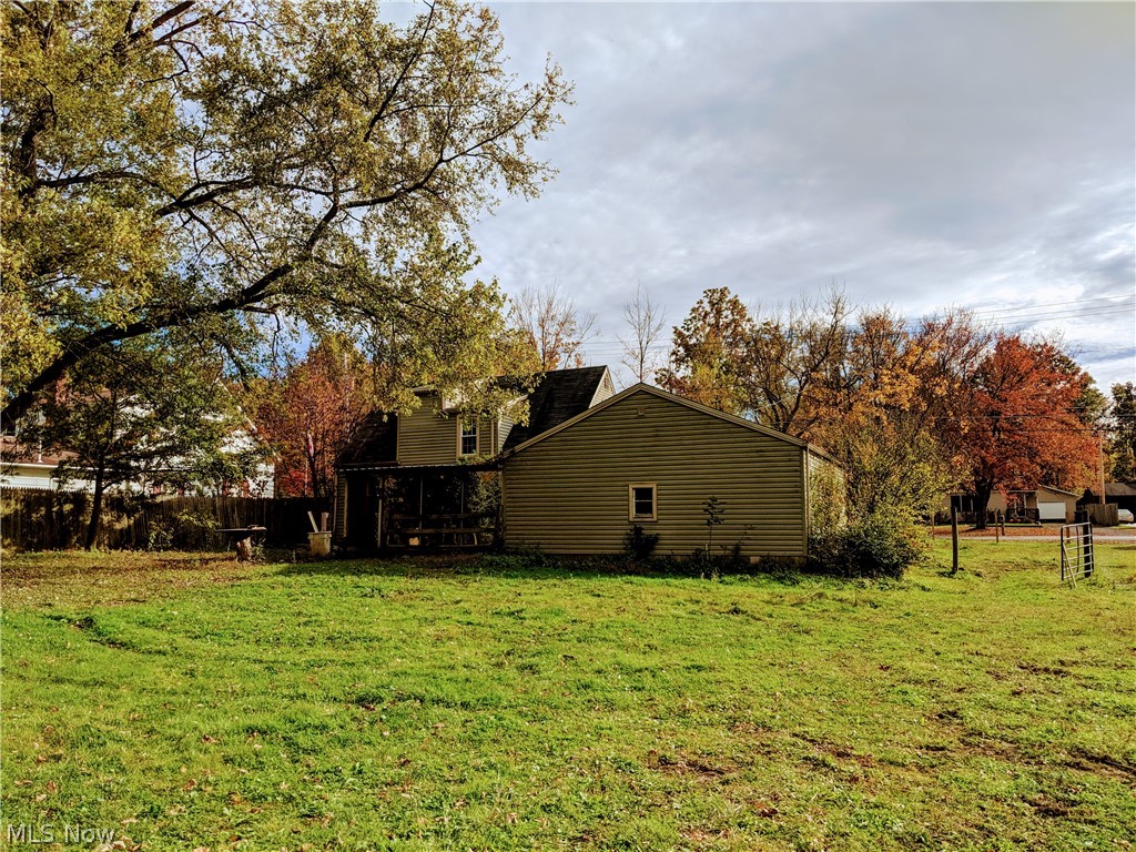 4034 Riblett Road Youngstown, OH 44515 - Photo 20 of 26 View of the back of the house.