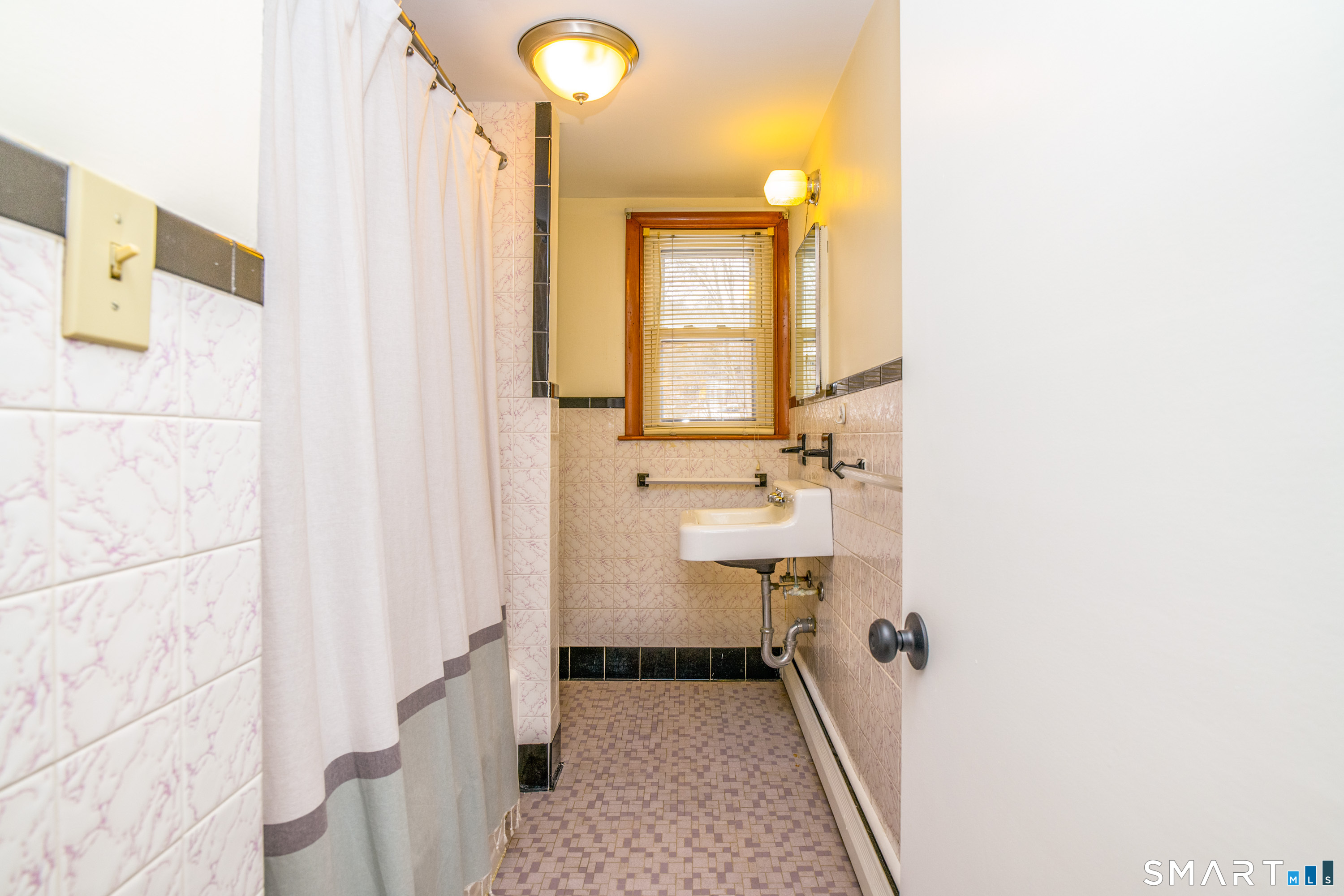 678 Bartholomew Road Middletown, CT 06457 - Photo 10 of 25