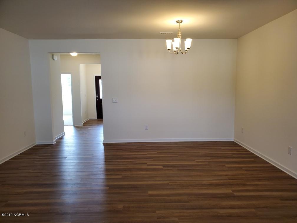 303 Frida Road New Bern, NC 28560 - Photo 8 of 19 Resized_20191026_114352