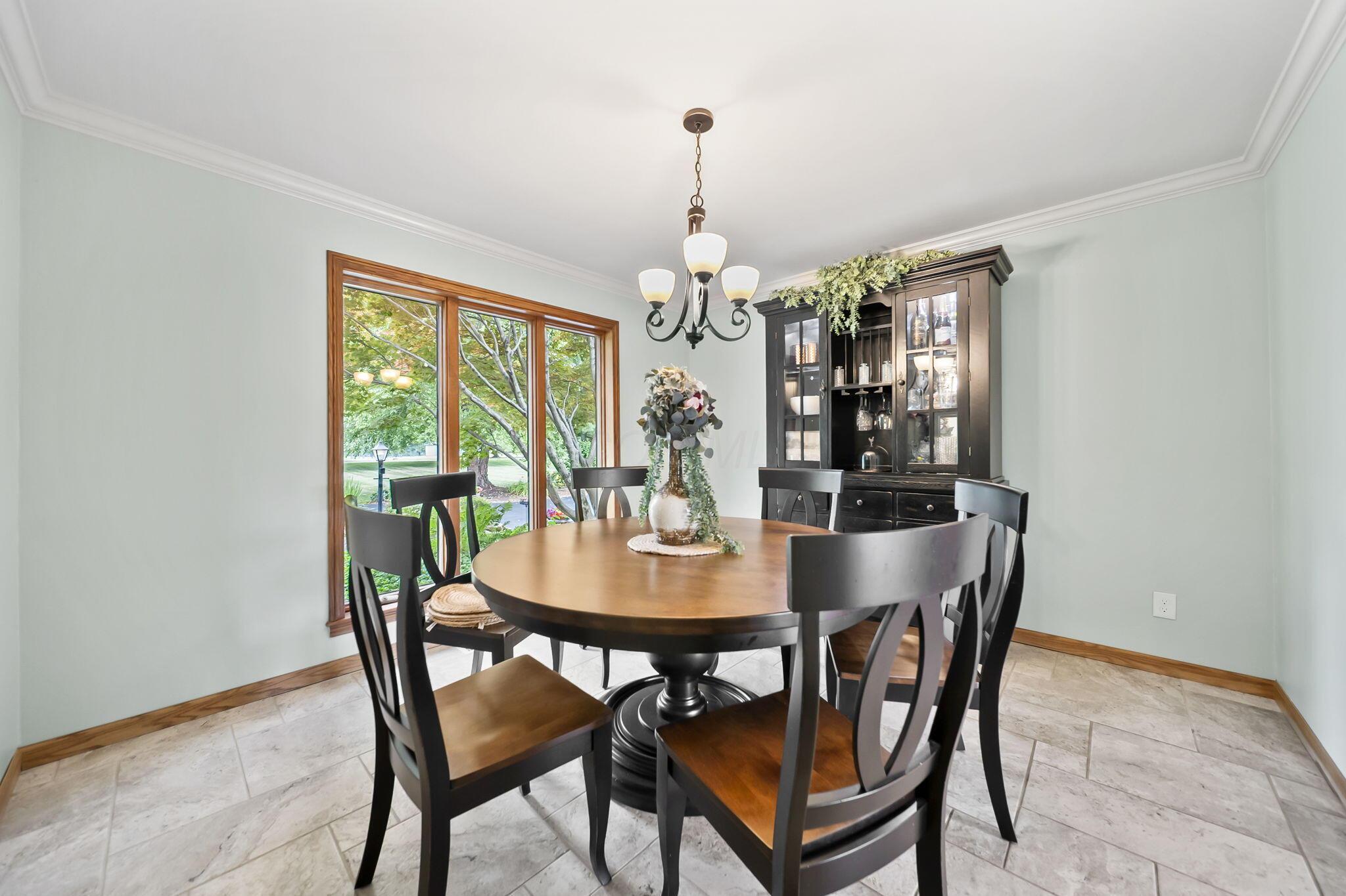 18 Hillgate Road Johnstown, OH 43031 - Photo 23 of 62 Formal Dining