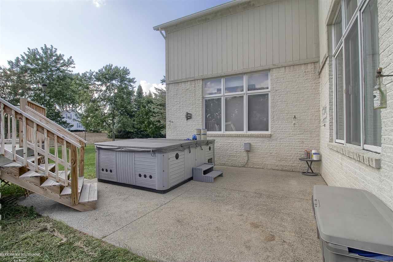 14748 34 Mile Road Romeo, MI 48065 - Photo 28 of 34 2nd Patio