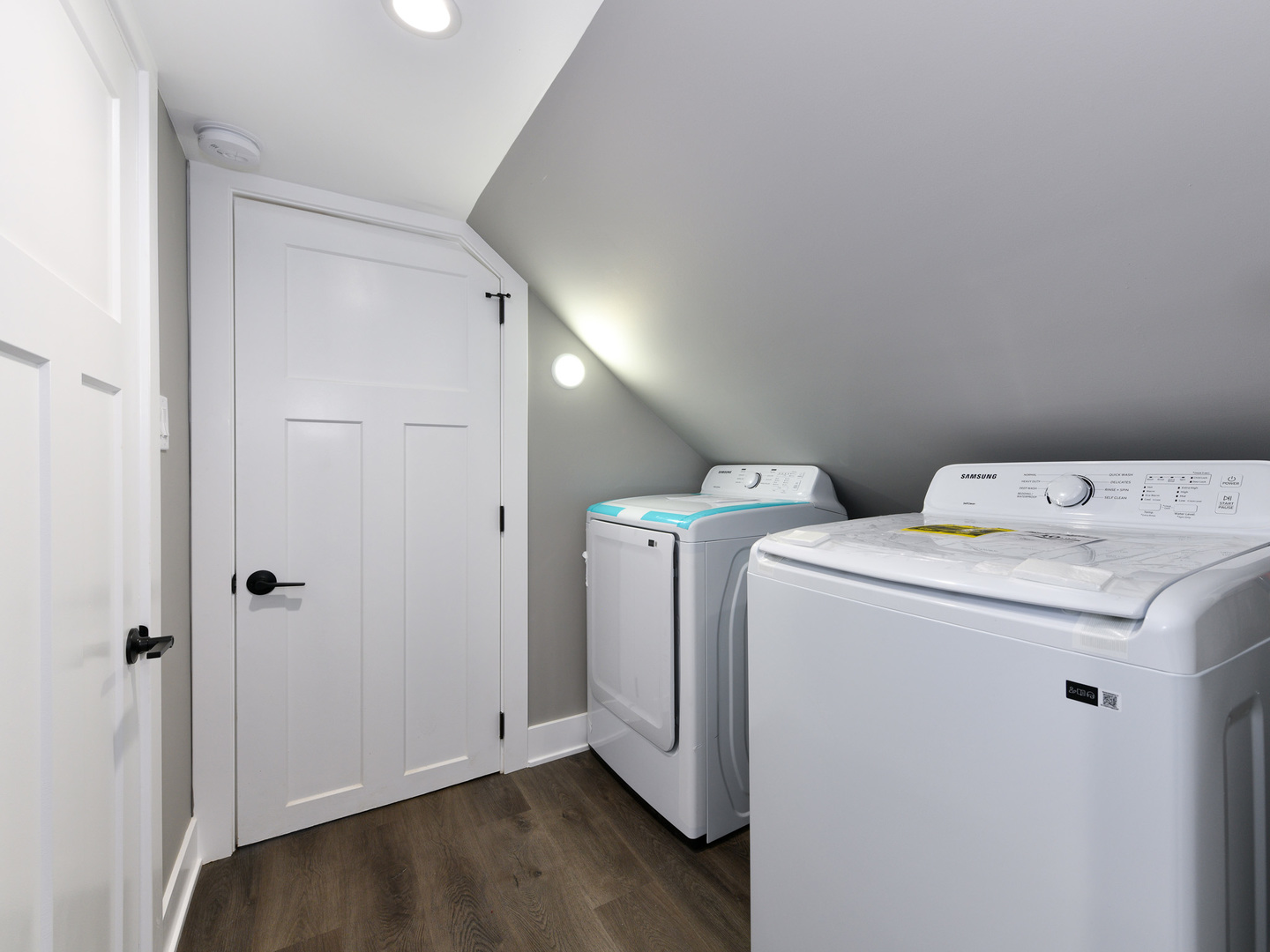 2613 North Rutherford Avenue Chicago, IL 60707 - Photo 20 of 34 Gallery Image 20